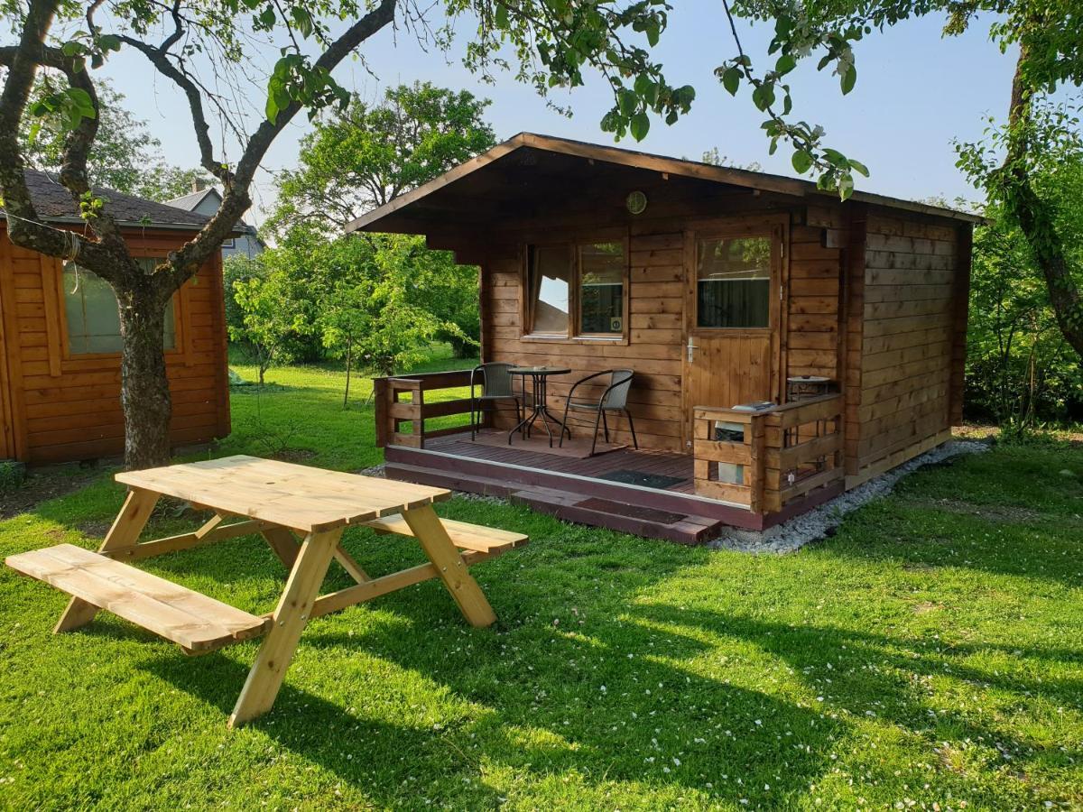 Cozy Summer House With Free Parking Near City Center & Beach Kuressaare Extérieur photo
